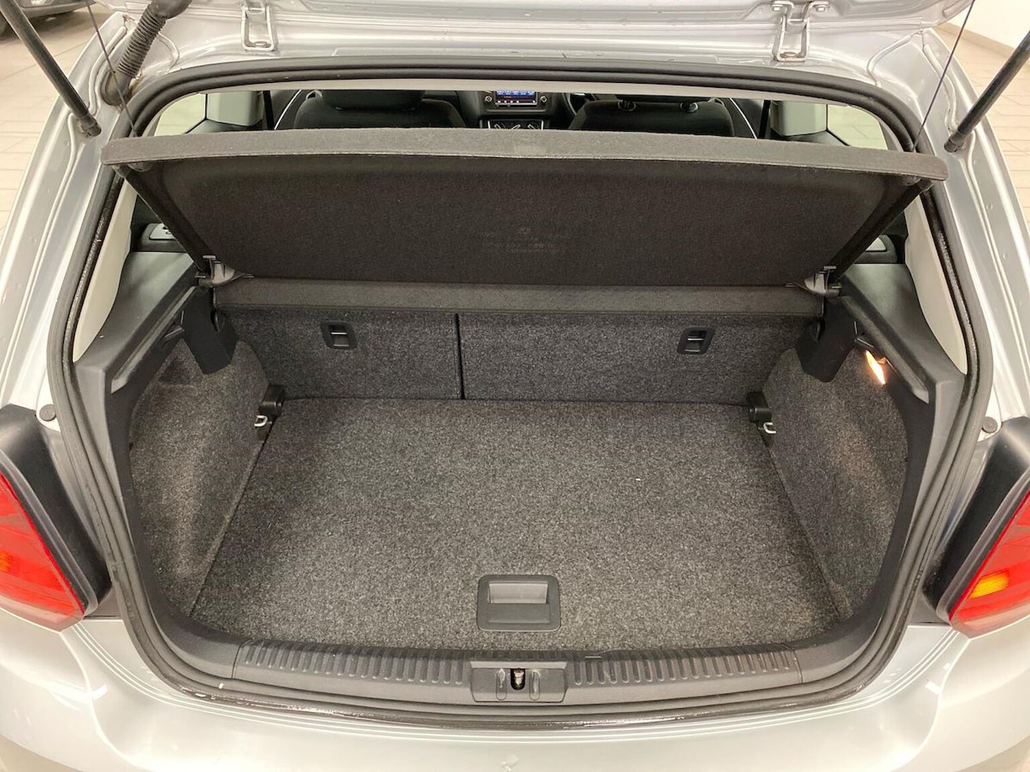 Used Volkswagen Polo 2014 for sale - 76638870: Photo 17