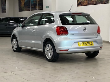 Used Volkswagen Polo 2014 for sale - 76638870: Photo