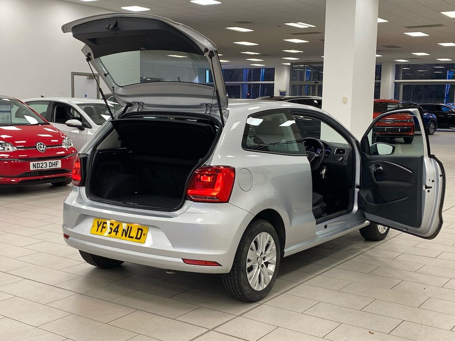 Used Volkswagen Polo 2014 for sale - 76638870: Photo 39