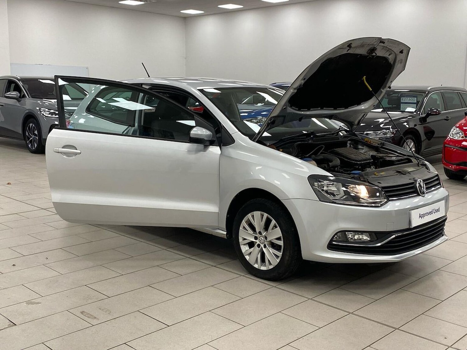 Used Volkswagen Polo 2014 for sale - 76638870: Photo 40