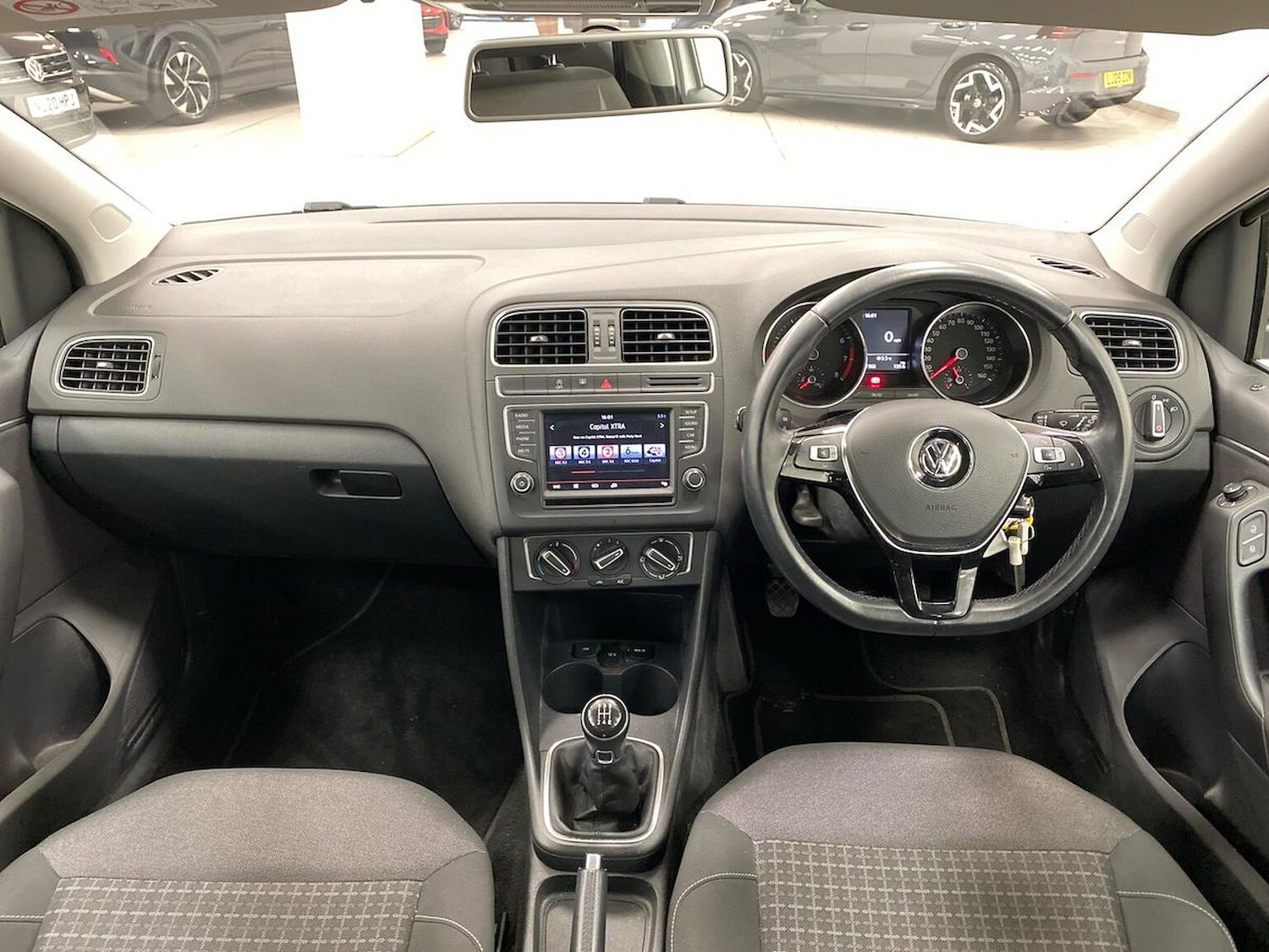 Used Volkswagen Polo 2014 for sale - 76638870: Photo 8