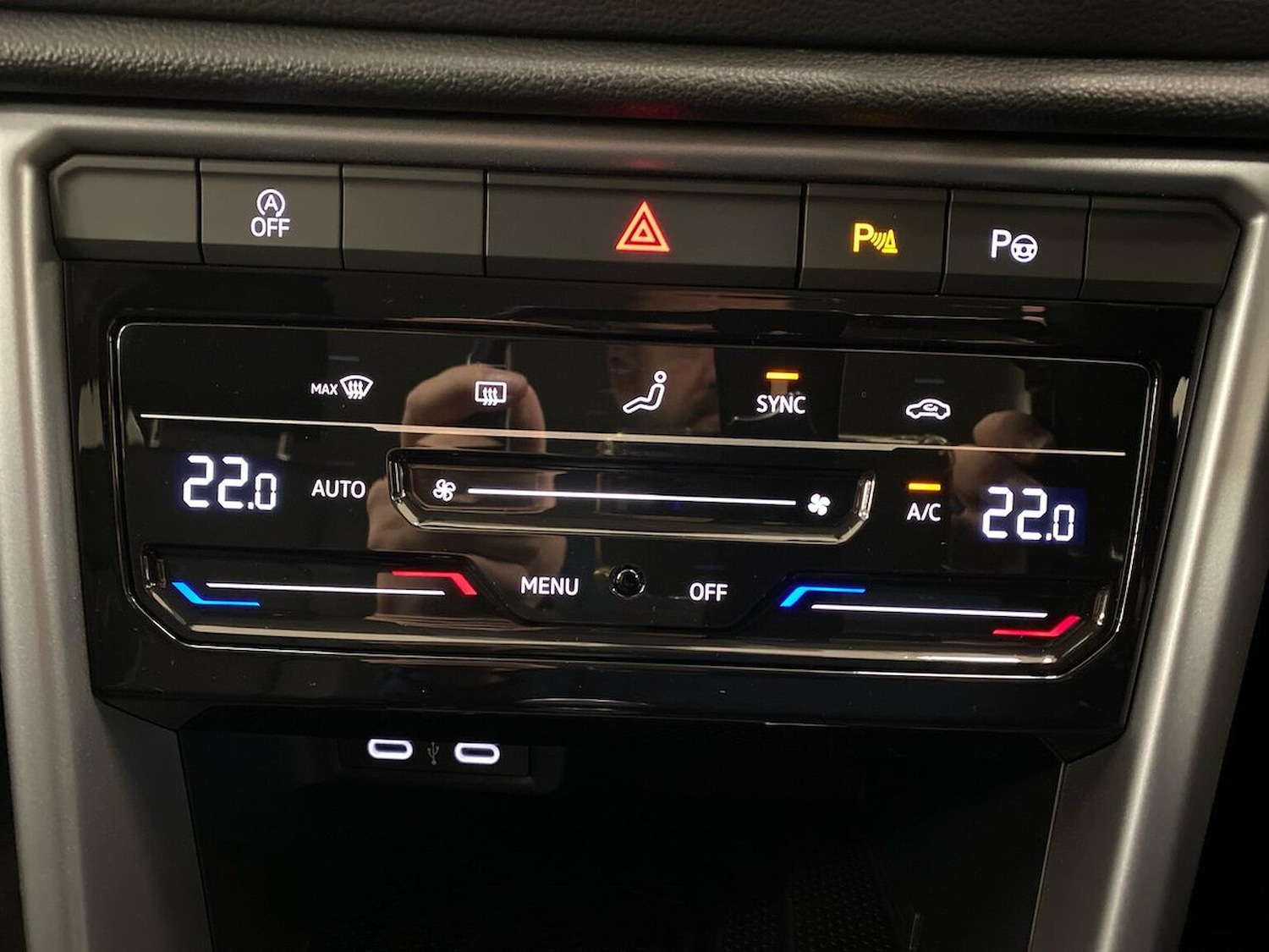 Used Volkswagen T-Roc 2025 for sale - 76193247: Photo 12