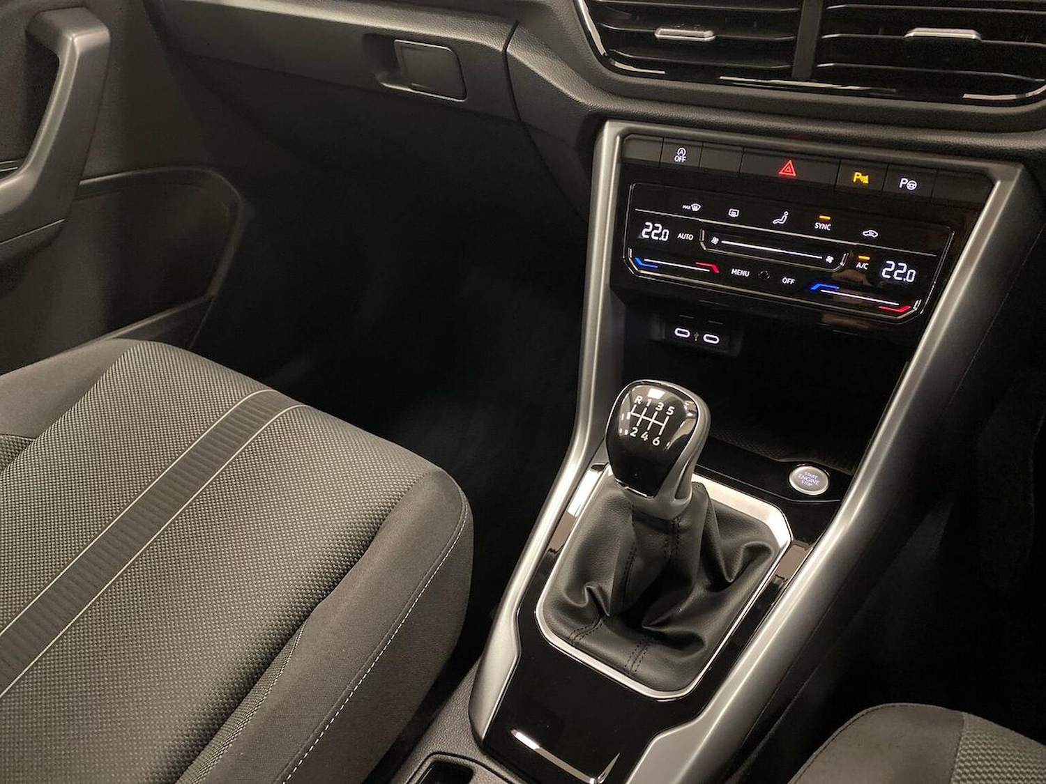 Used Volkswagen T-Roc 2025 for sale - 76193247: Photo 13