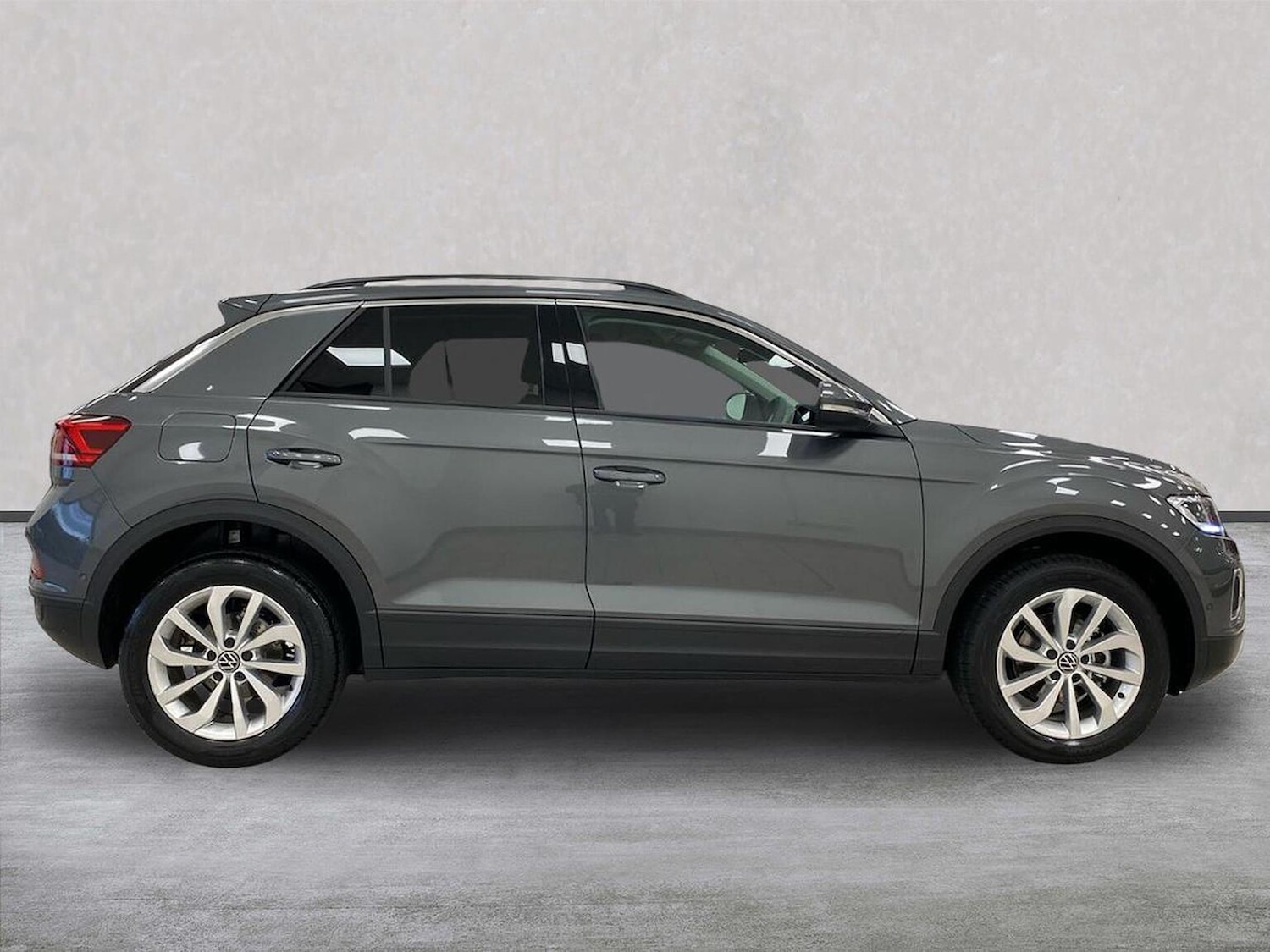 Used Volkswagen T-Roc 2025 for sale - 76193247: Photo 3