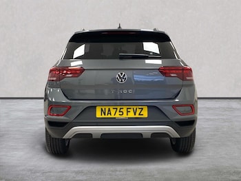 Used Volkswagen T-Roc 2025 for sale - 76193247: Photo 4