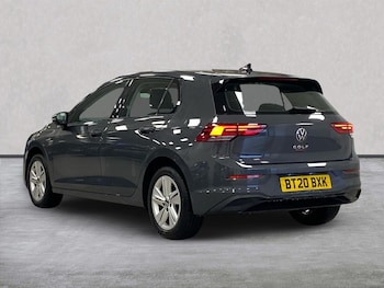 Used Volkswagen Golf 2020 for sale - 77056824: Photo