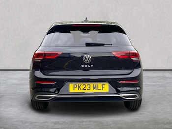 Used Volkswagen Golf 2023 for sale - 75550402: Photo