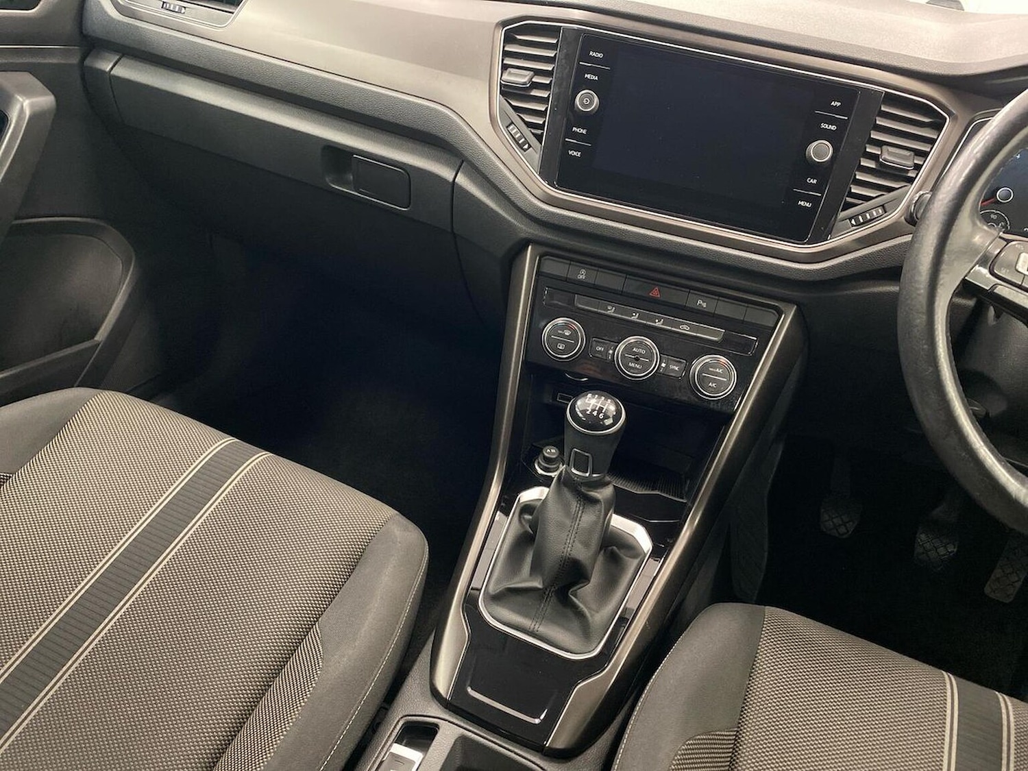 Used Volkswagen T-Roc 2018 for sale - 76403463: Photo 13