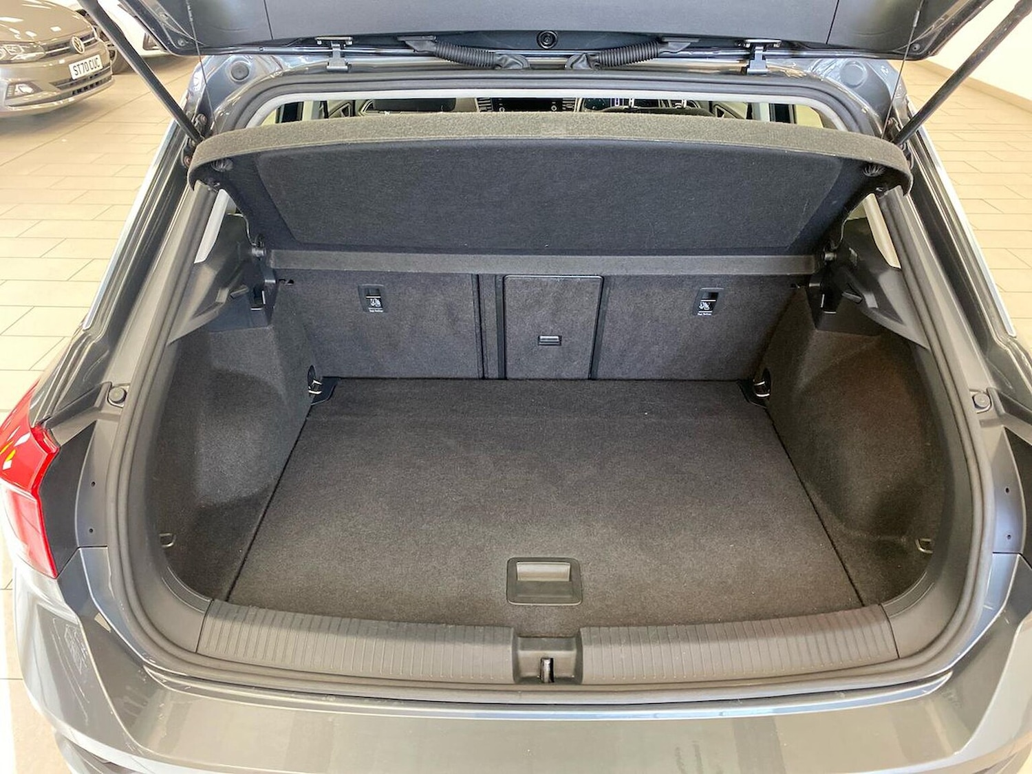 Used Volkswagen T-Roc 2018 for sale - 76403463: Photo 17