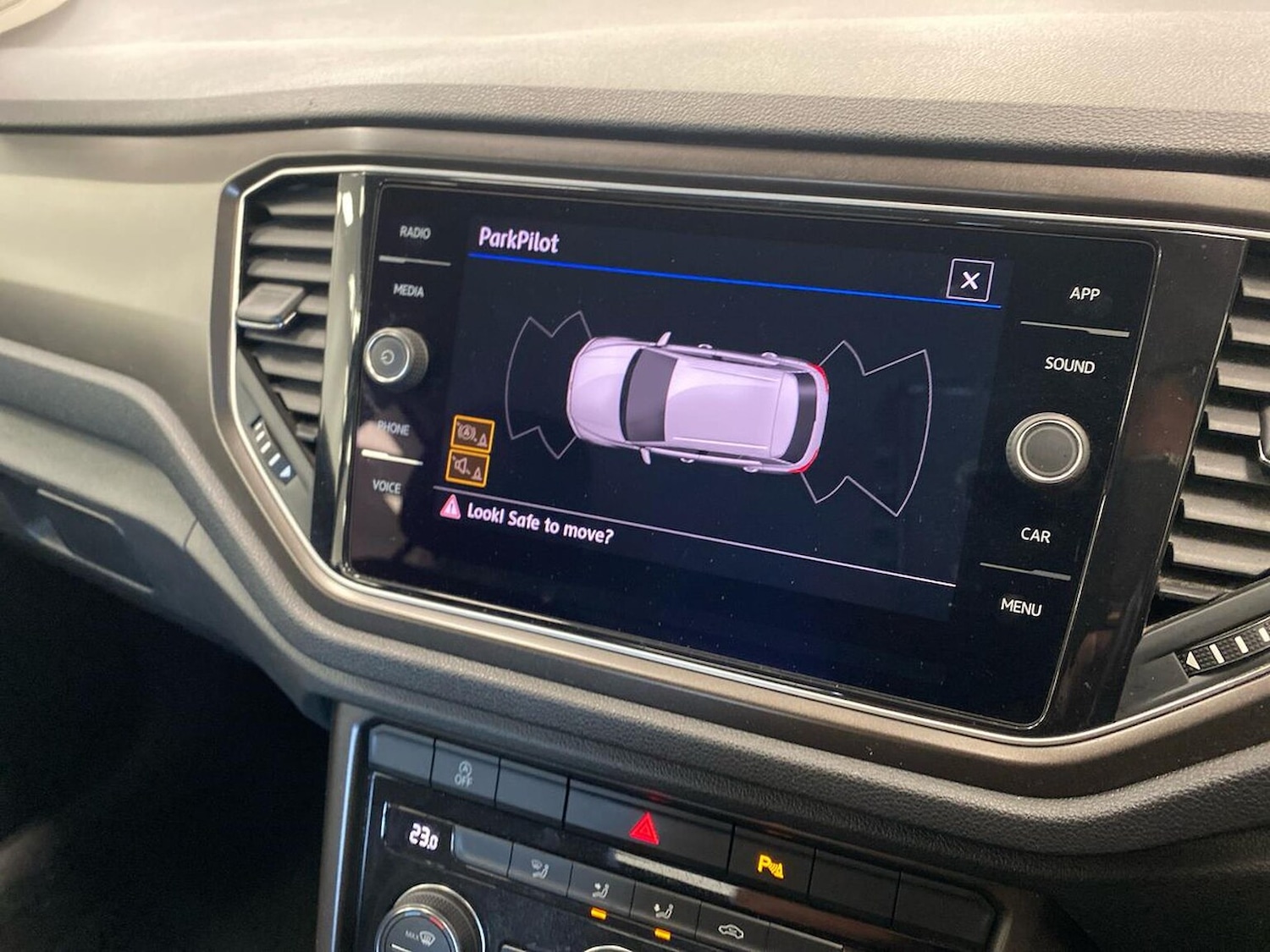 Used Volkswagen T-Roc 2018 for sale - 76403463: Photo 22