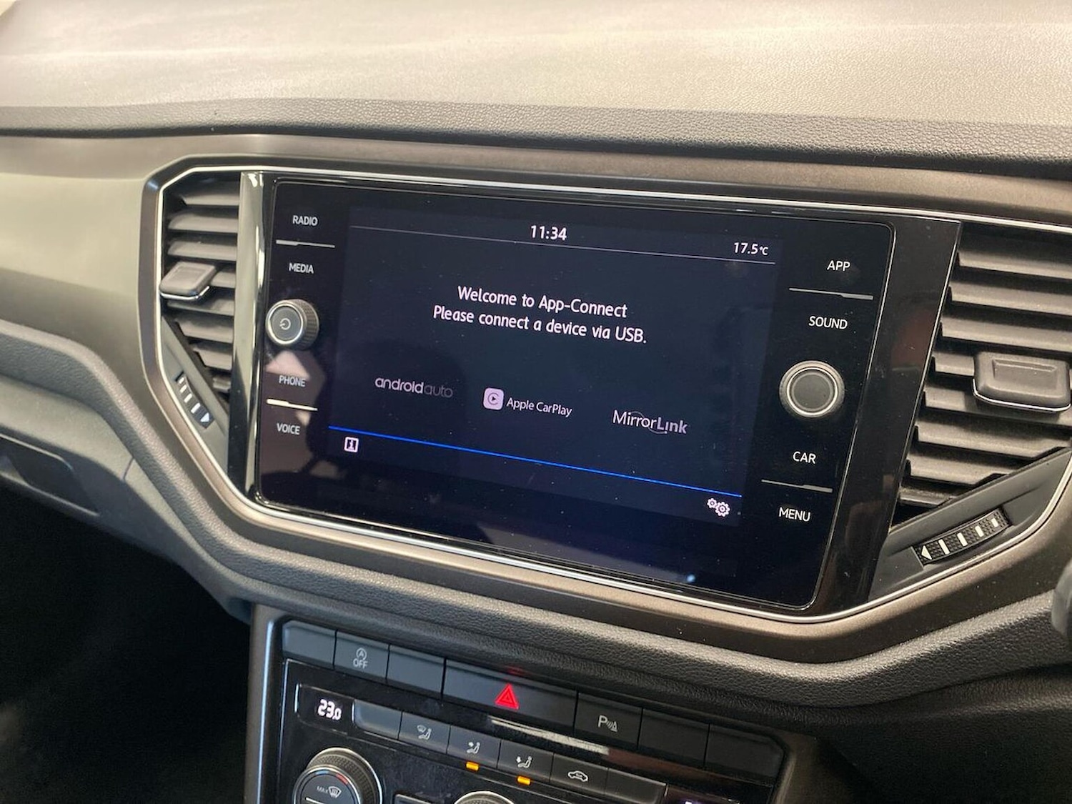 Used Volkswagen T-Roc 2018 for sale - 76403463: Photo 23