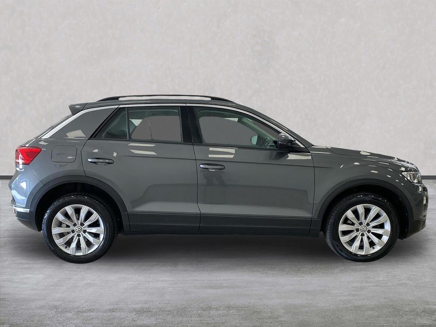 Used Volkswagen T-Roc 2018 for sale - 76403463: Photo 3