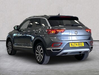 Used Volkswagen T-Roc 2024 for sale - 78194599: Photo
