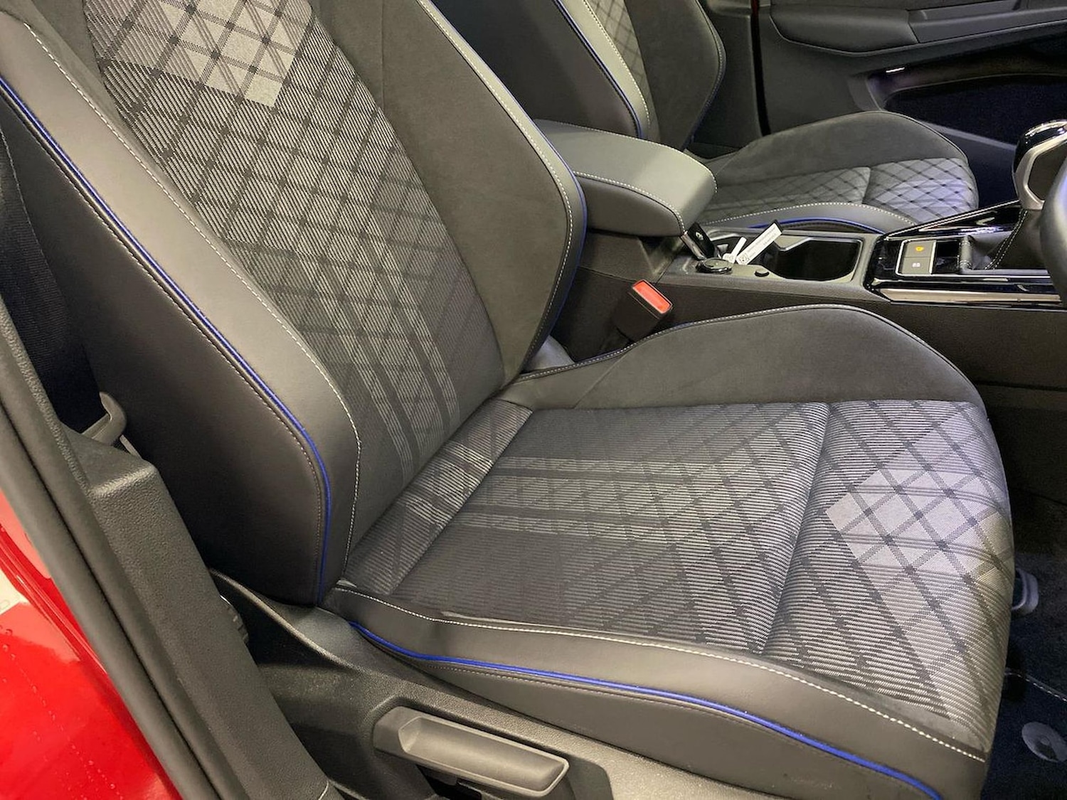 Used Volkswagen Golf 2024 for sale - 76490617: Photo 31