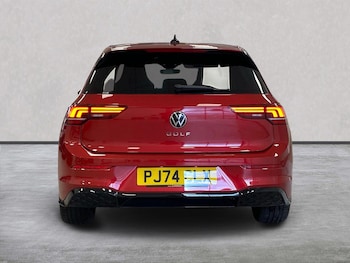 Used Volkswagen Golf 2024 for sale - 76490617: Photo