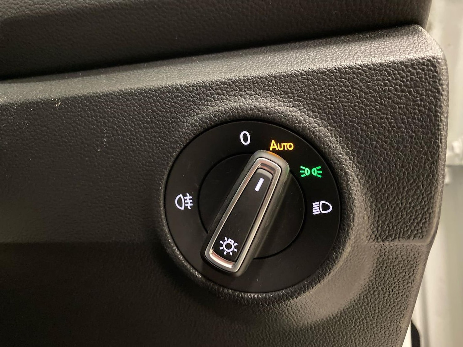 Used Volkswagen T-Roc 2022 for sale - 77555321: Photo 22