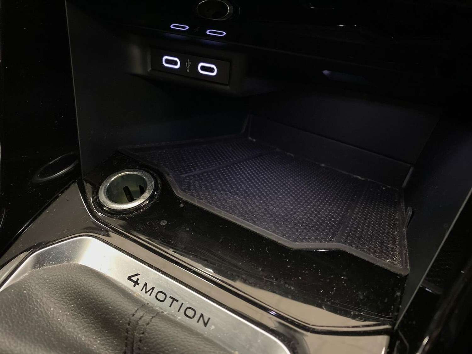 Used Volkswagen T-Roc 2022 for sale - 77555321: Photo 29