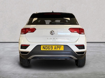 Used Volkswagen T-Roc 2019 for sale - 78410234: Photo