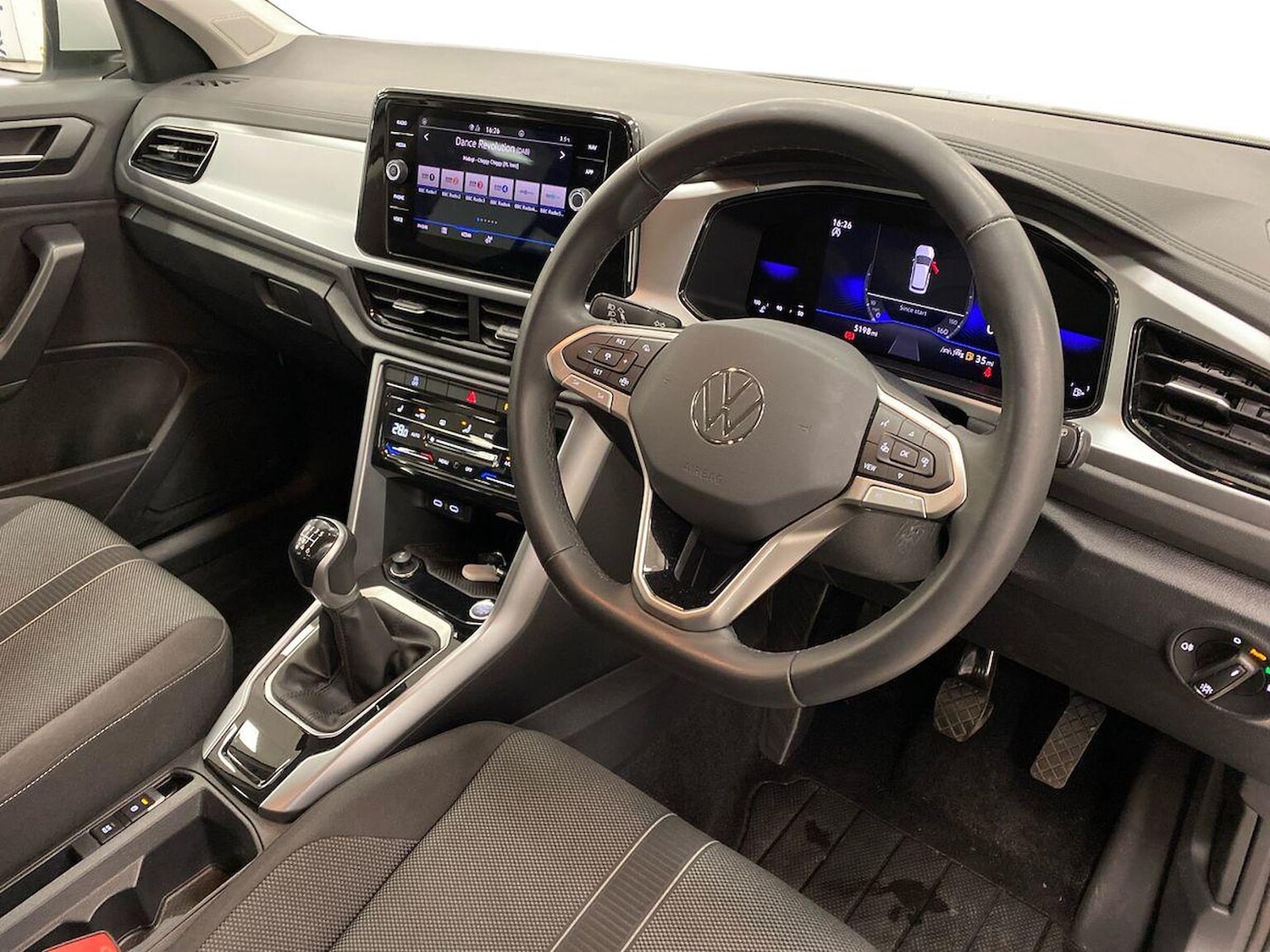 Used Volkswagen T-Roc 2025 for sale - 76663009: Photo 15