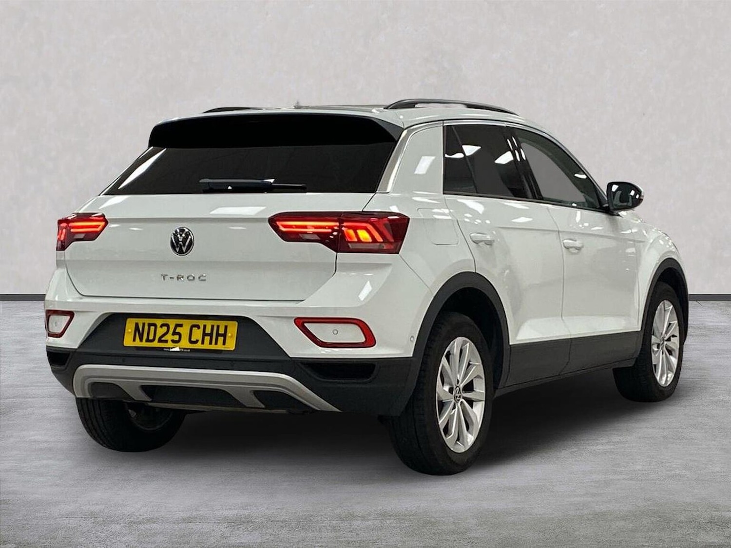 Used Volkswagen T-Roc 2025 for sale - 76663009: Photo 18