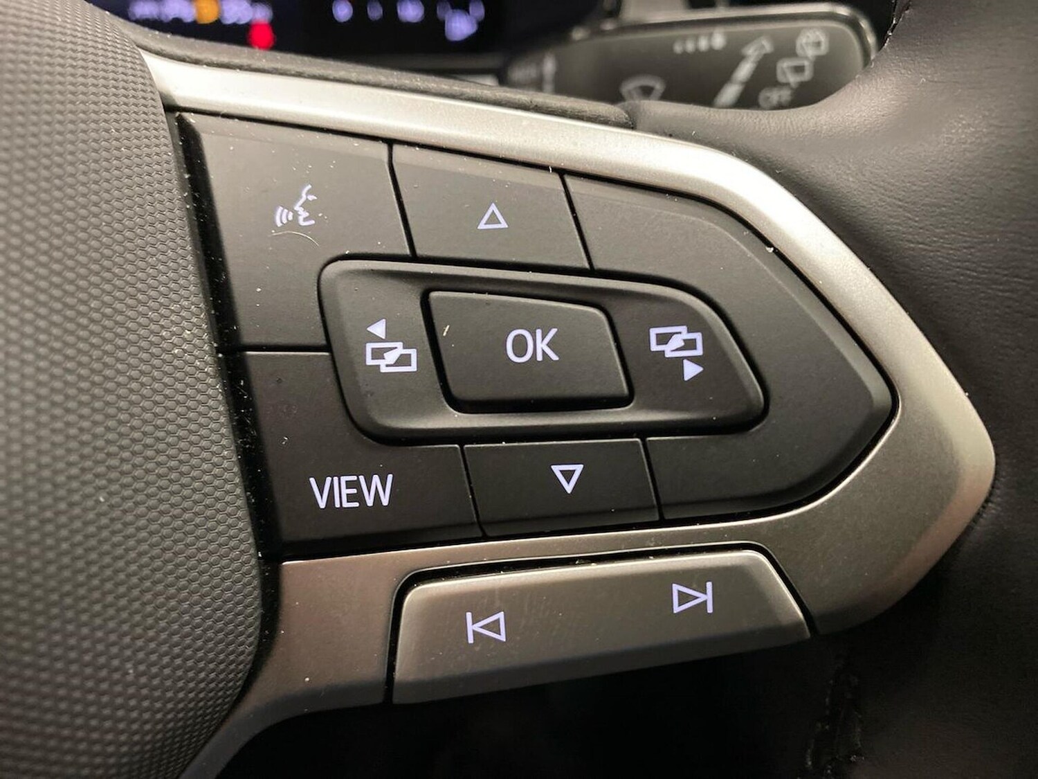 Used Volkswagen T-Roc 2025 for sale - 76663009: Photo 26