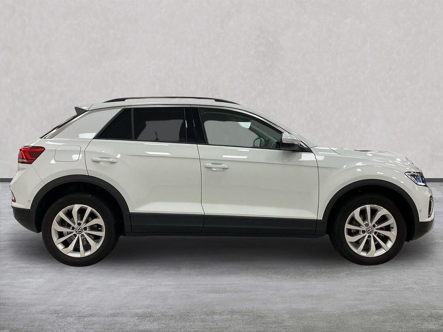 Used Volkswagen T-Roc 2025 for sale - 76663009: Photo 3