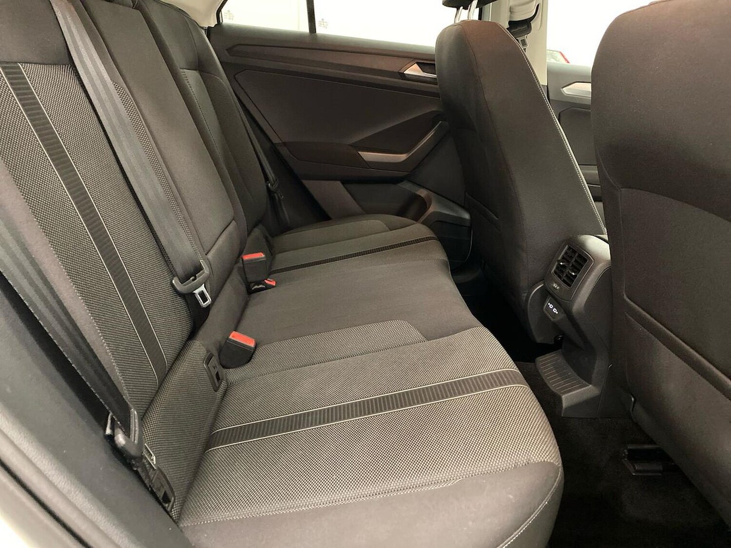 Used Volkswagen T-Roc 2025 for sale - 76663009: Photo 37