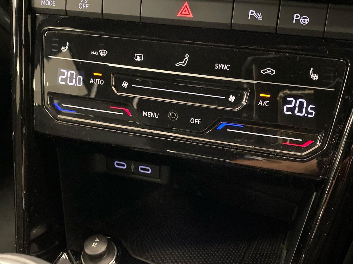 Used Volkswagen T-Roc 2022 for sale - 76682603: Photo 12