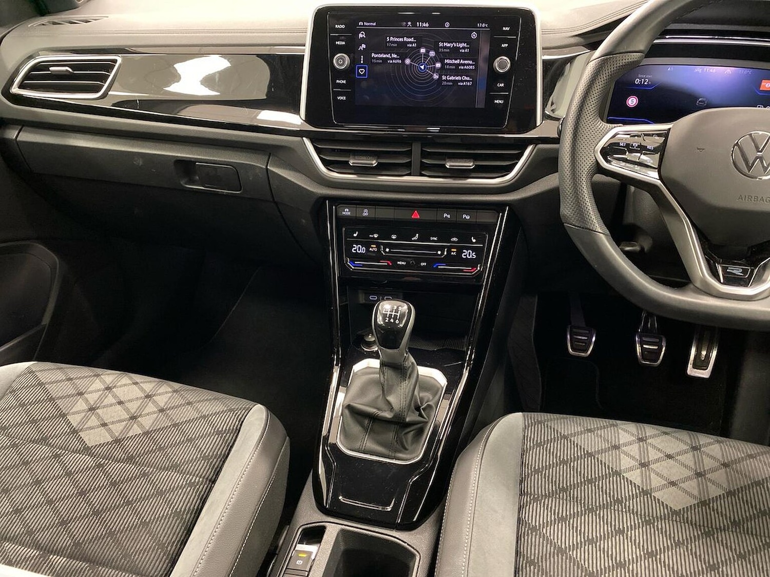 Used Volkswagen T-Roc 2022 for sale - 76682603: Photo 13