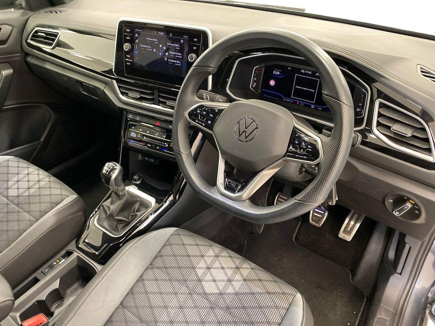 Used Volkswagen T-Roc 2022 for sale - 76682603: Photo 15