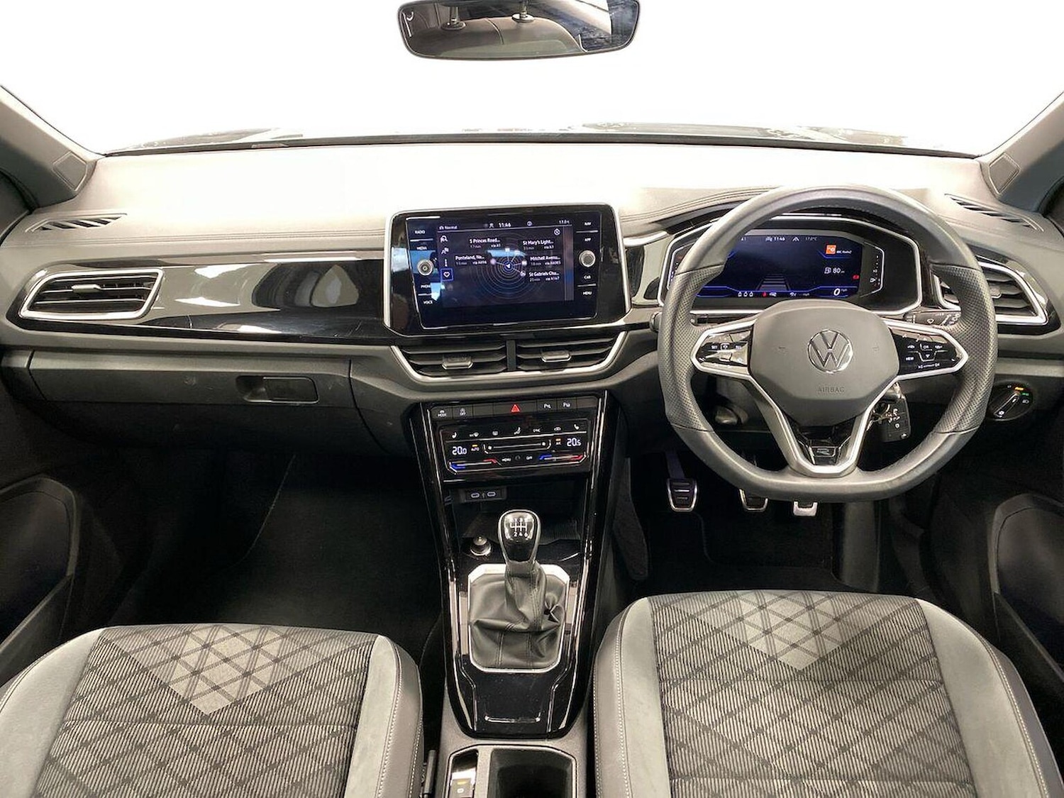 Used Volkswagen T-Roc 2022 for sale - 76682603: Photo 8