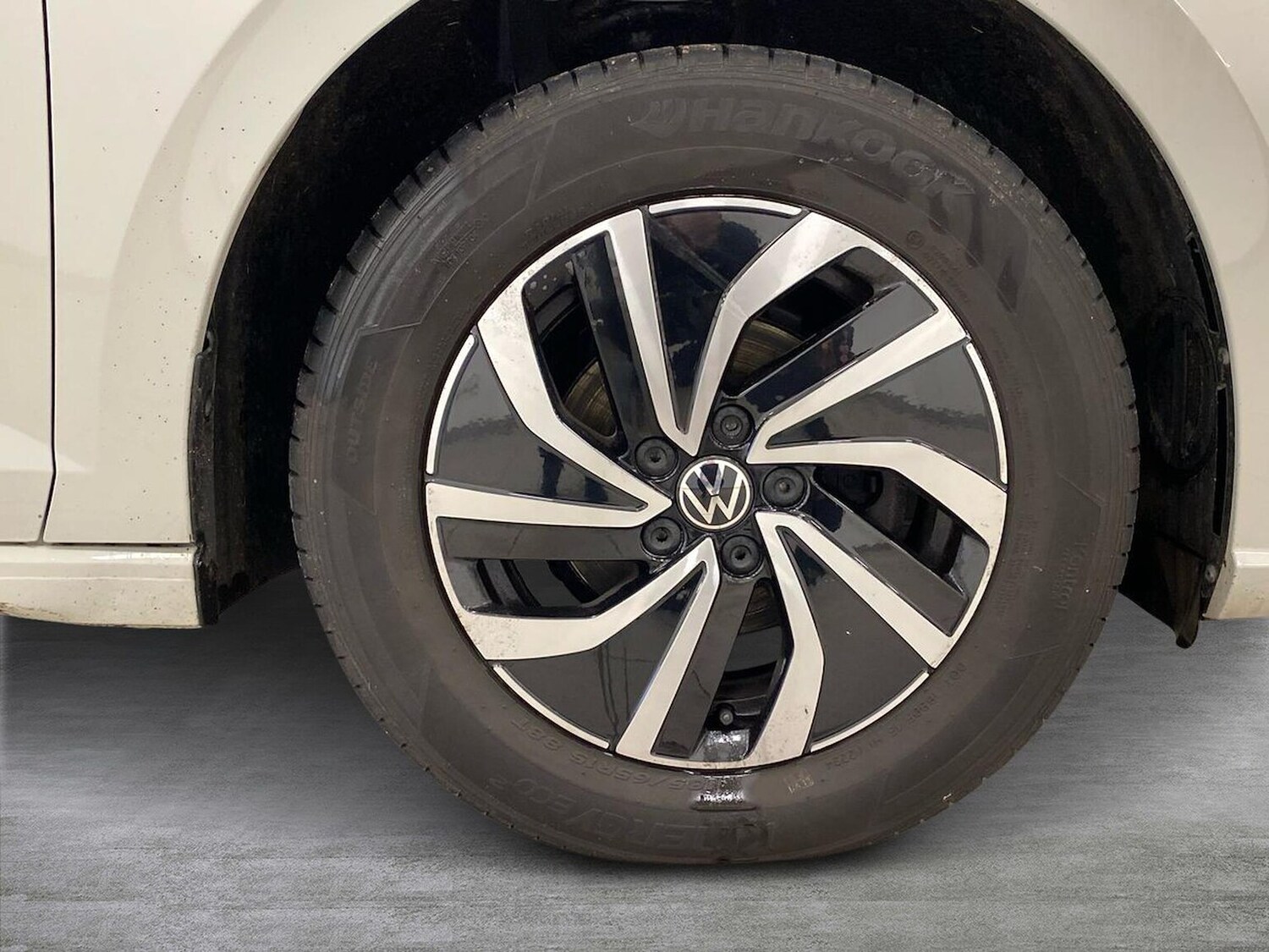 Used Volkswagen Polo 2023 for sale - 77759323: Photo 6