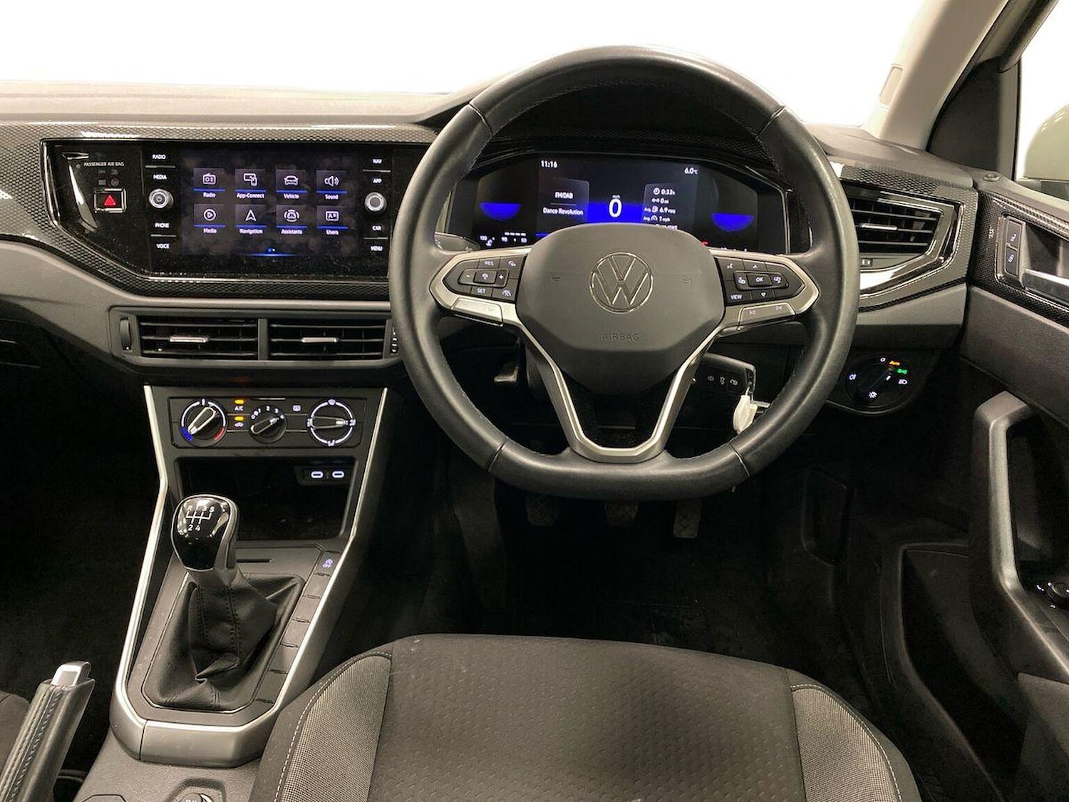 Used Volkswagen Polo 2023 for sale - 77759323: Photo 9