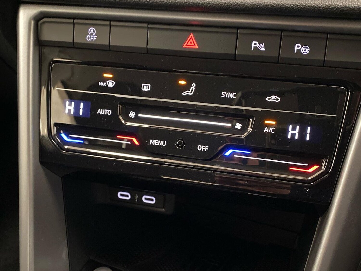 Used Volkswagen T-Roc 2025 for sale - 77487425: Photo 12