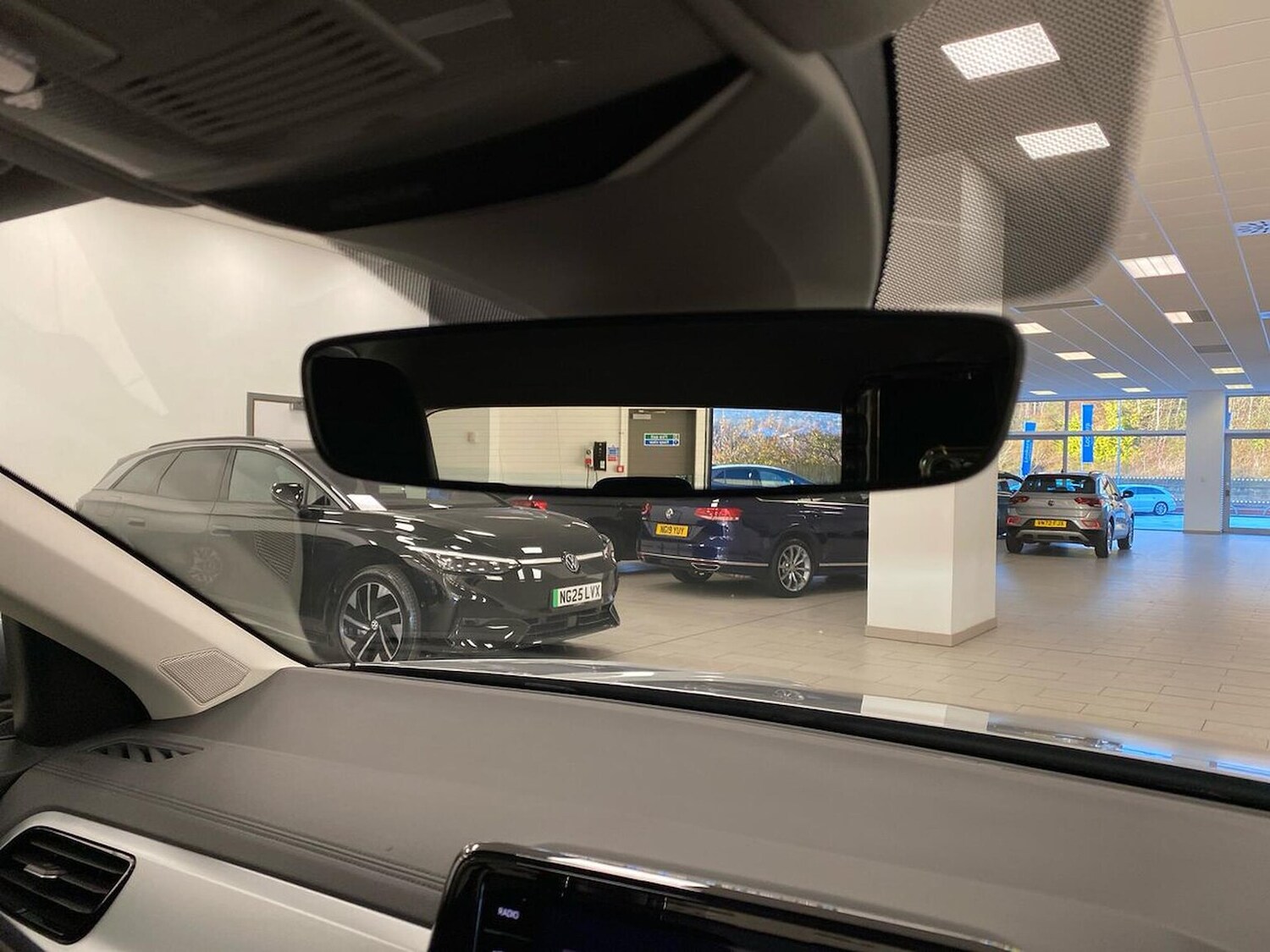 Used Volkswagen T-Roc 2025 for sale - 77487425: Photo 14