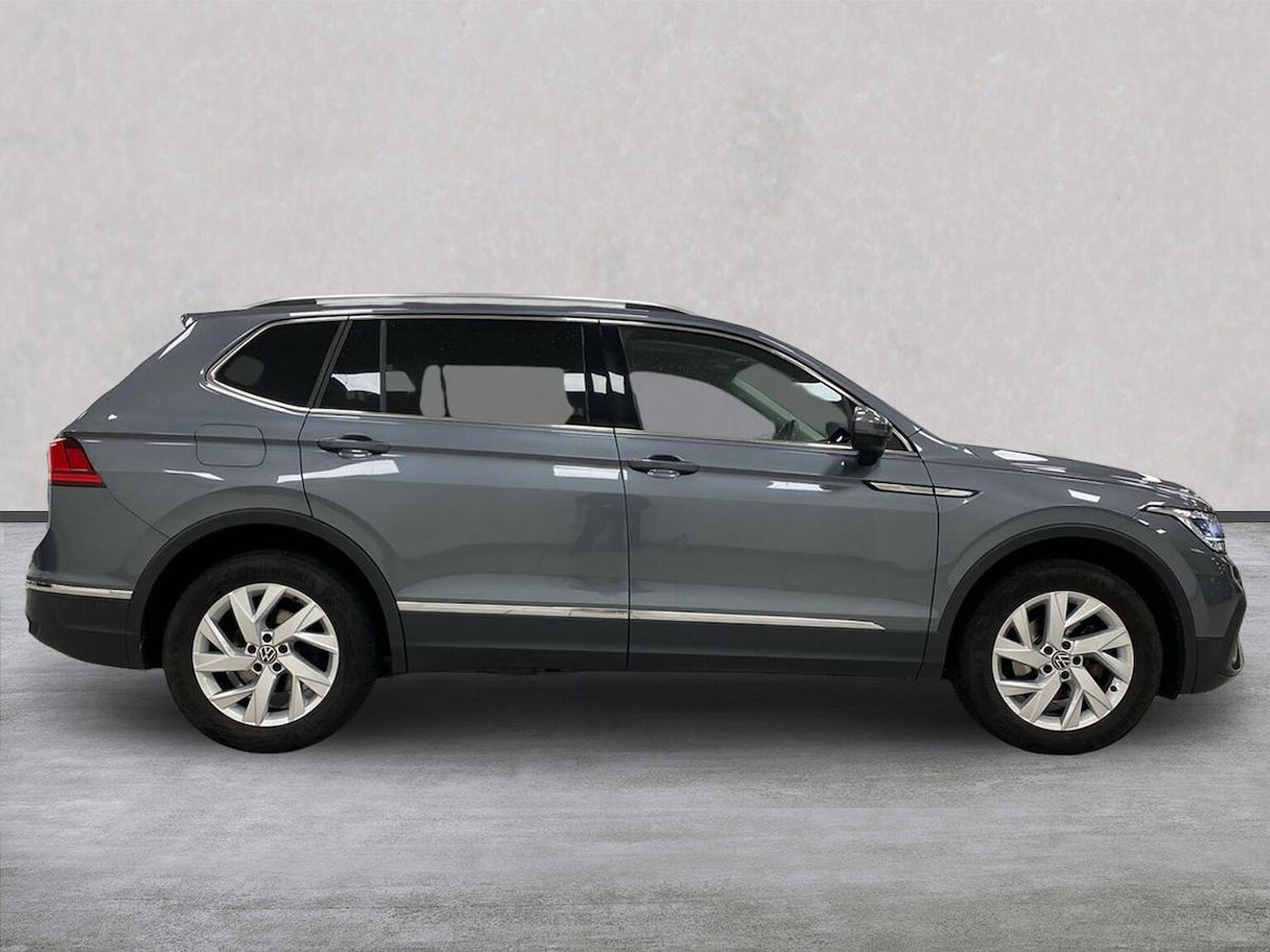 Used Volkswagen Tiguan Allspace 2022 for sale - 76877922: Photo 3