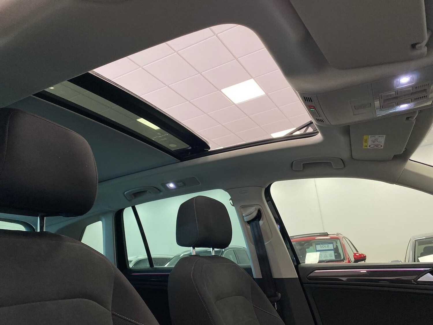 Used Volkswagen Tiguan 2022 for sale - 78194618: Photo 32