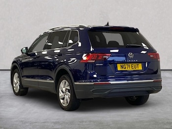 Used Volkswagen Tiguan Allspace 2021 for sale - 76663005: Photo