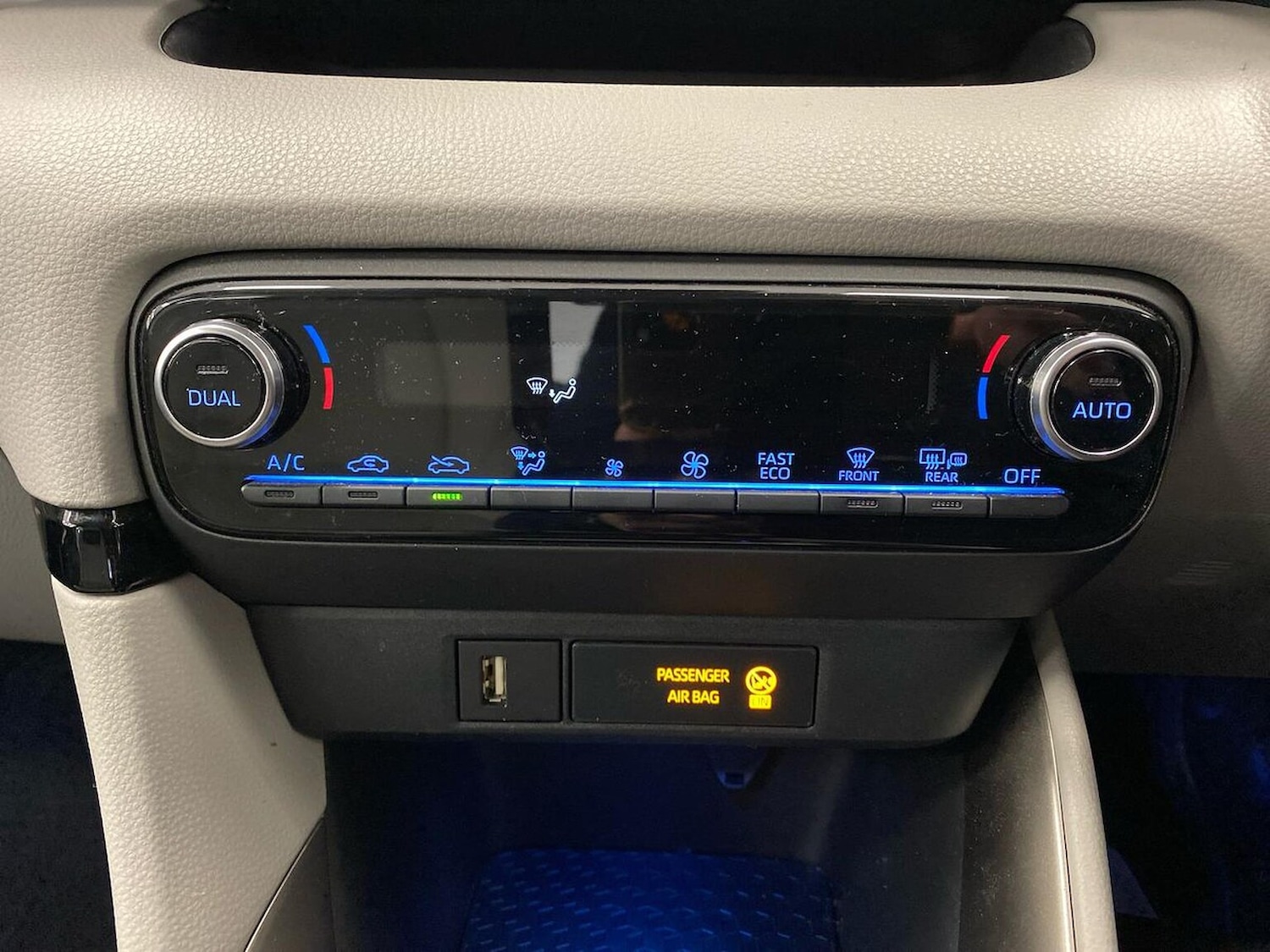 Used Toyota Yaris 2023 for sale - 78194531: Photo 12