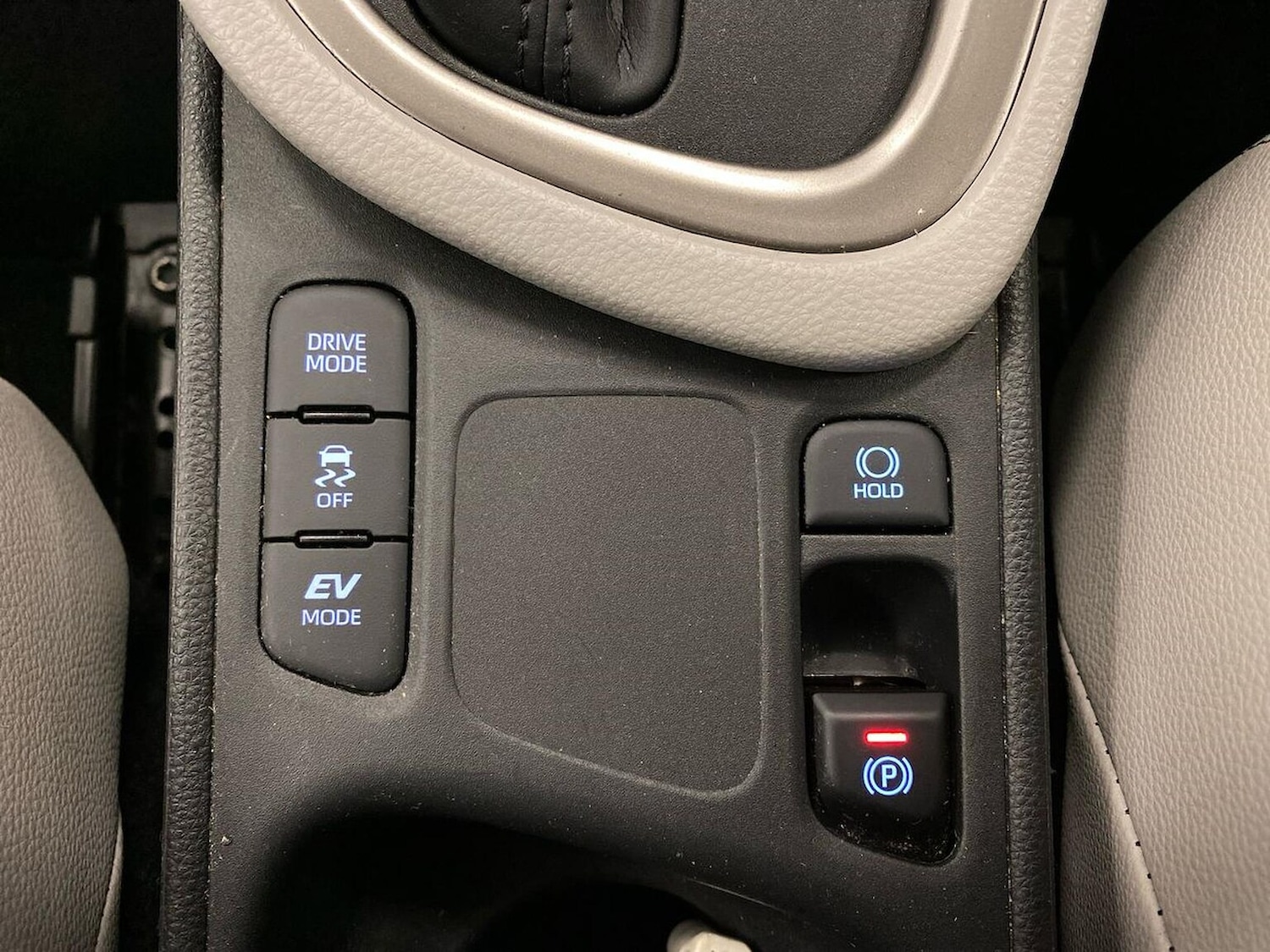 Used Toyota Yaris 2023 for sale - 78194531: Photo 28