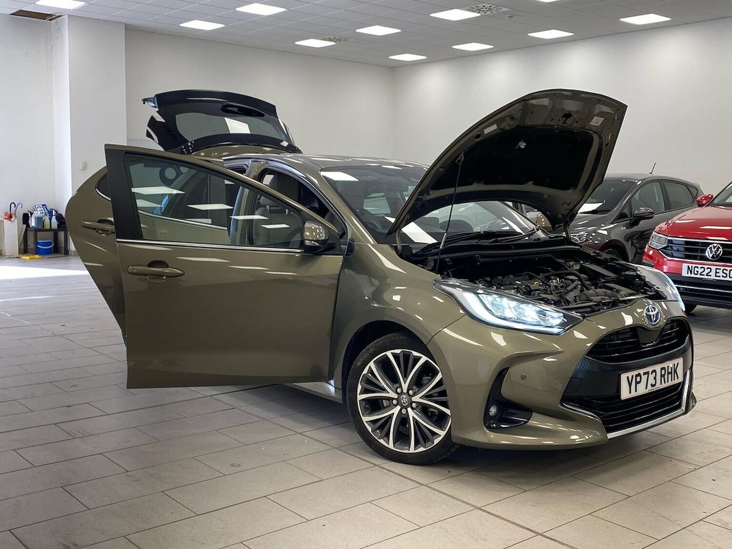 Used Toyota Yaris 2023 for sale - 78194531: Photo 40