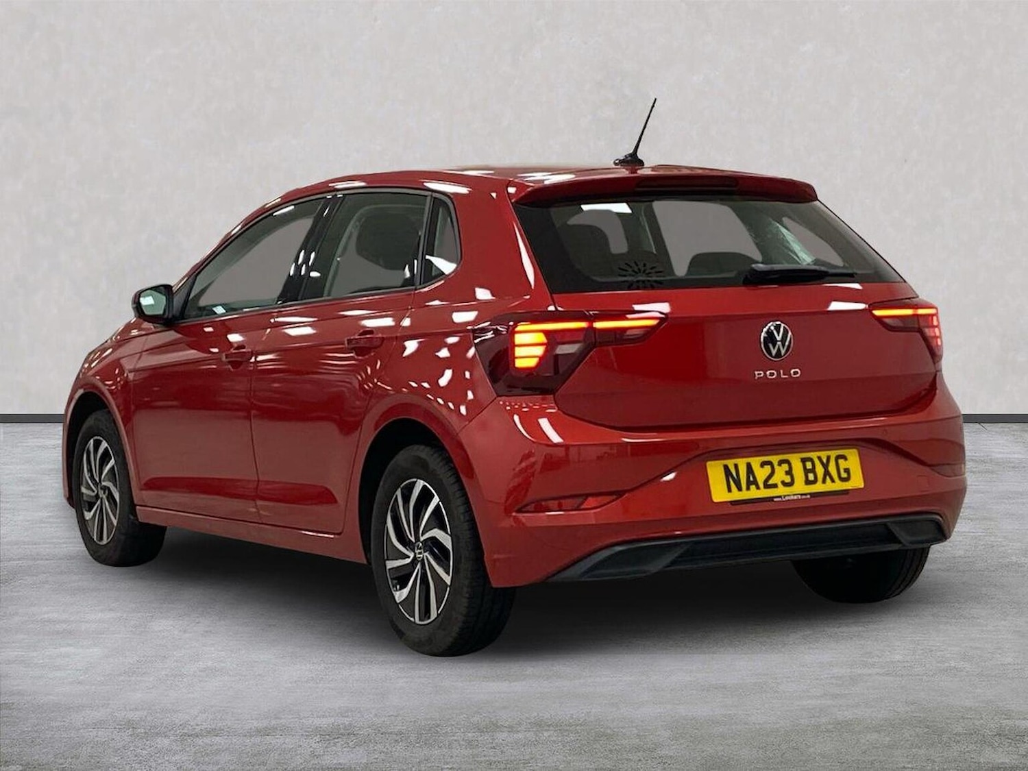 Used Volkswagen Polo 2023 for sale - 77889343: Photo 2