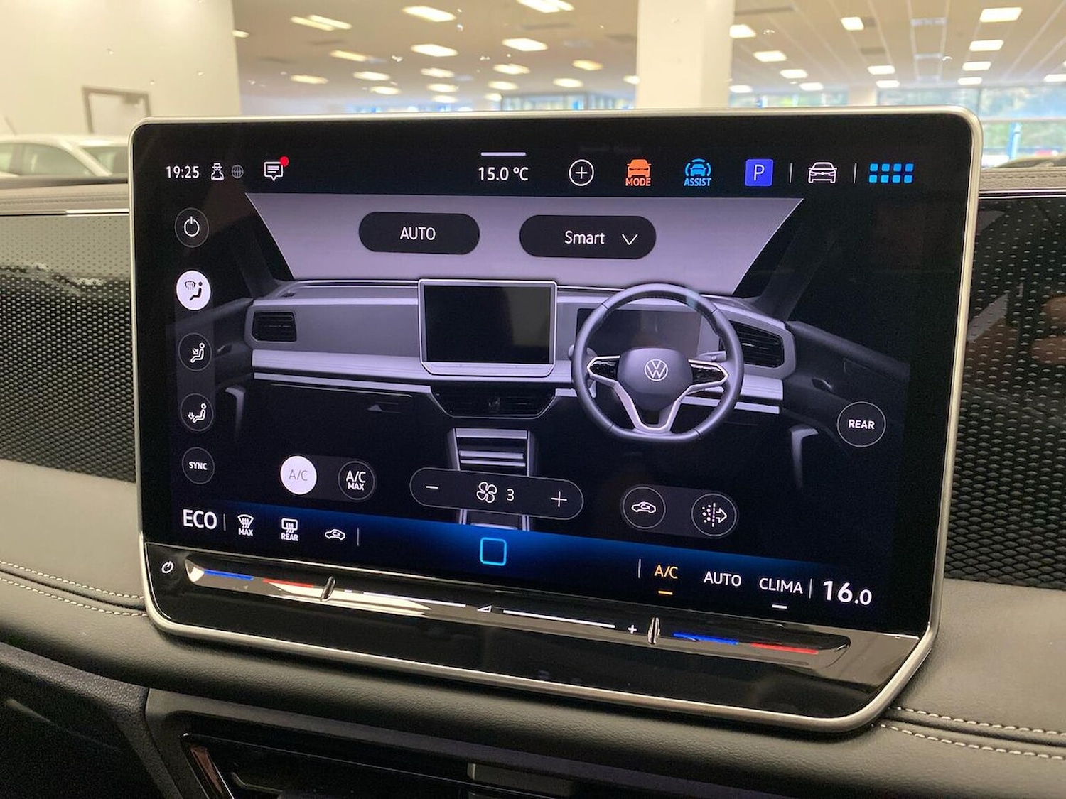 Used Volkswagen Tiguan 2025 for sale - 76566507: Photo 12