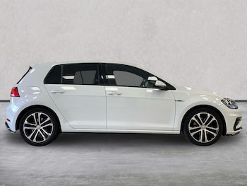 Used Volkswagen Golf 2019 for sale - 78698623: Photo