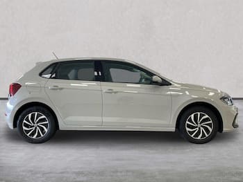 Used Volkswagen Polo 2024 for sale - 79650007: Photo