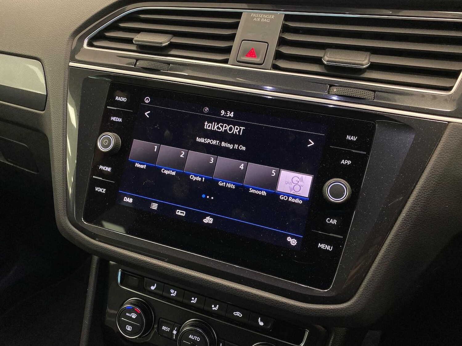 Used Volkswagen Tiguan 2018 for sale - 78194527: Photo 11