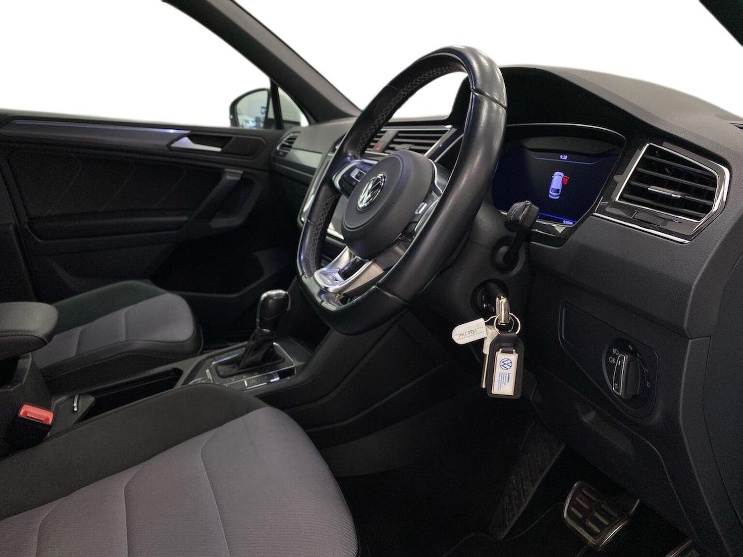 Used Volkswagen Tiguan 2018 for sale - 78194527: Photo 15