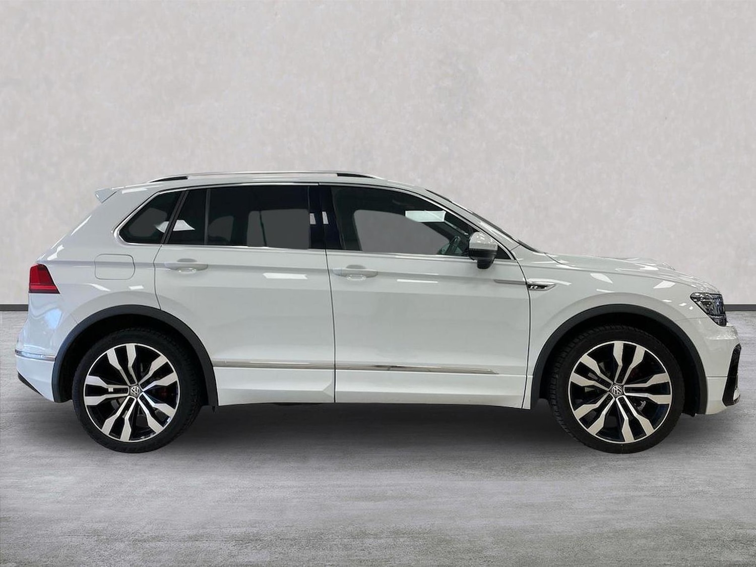 Used Volkswagen Tiguan 2018 for sale - 78194527: Photo 3