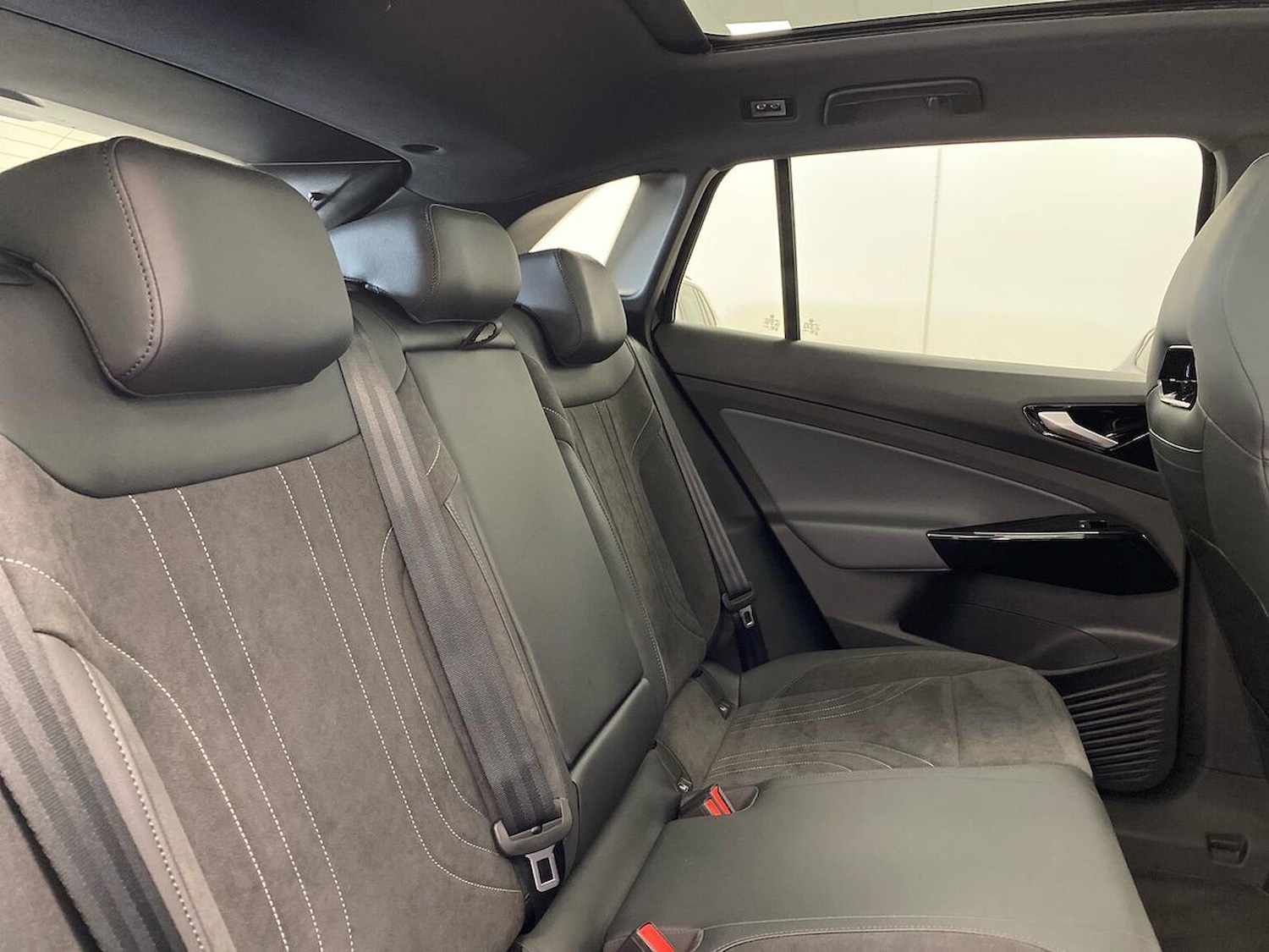 Used Volkswagen ID4 2025 for sale - 76040773: Photo 16