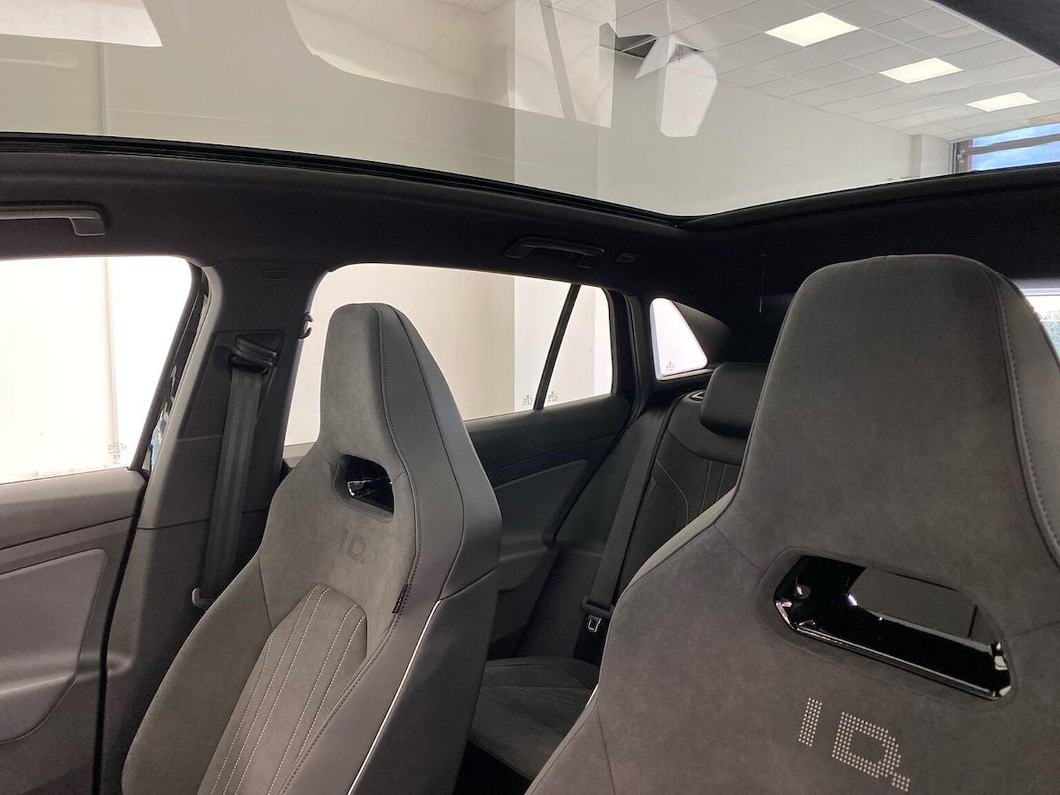 Used Volkswagen ID4 2025 for sale - 76040773: Photo 29